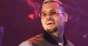 Instrumental: Chris Brown - Should’ve Kissed You
